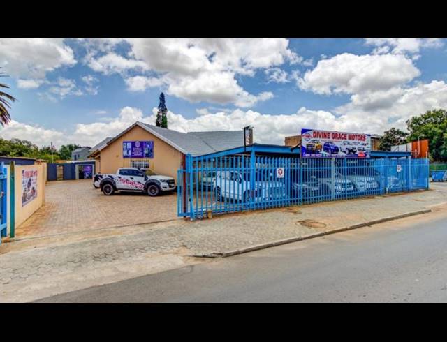 BUSINESS FOR SALE IN KEMPTON PARK EXT 04